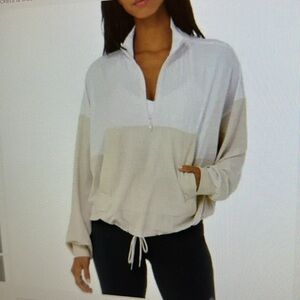 Alo Yoga City Girl Track Pullover Women Size Medium White Bone 1/2 Zip Jacket
